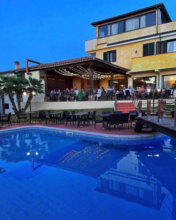 Hotel La Ciaccia Валледорія Екстер'єр фото