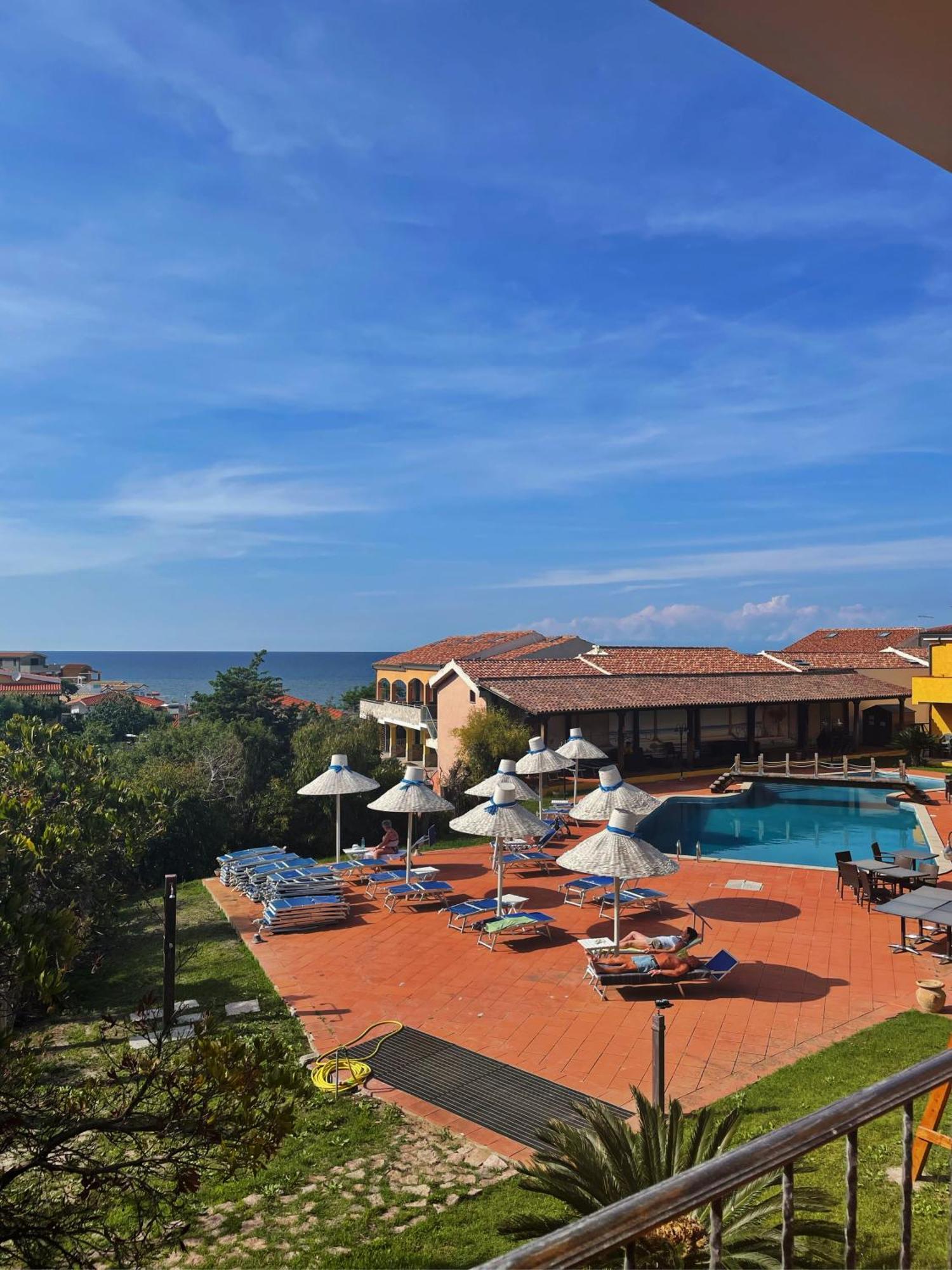 Hotel La Ciaccia Валледорія Екстер'єр фото