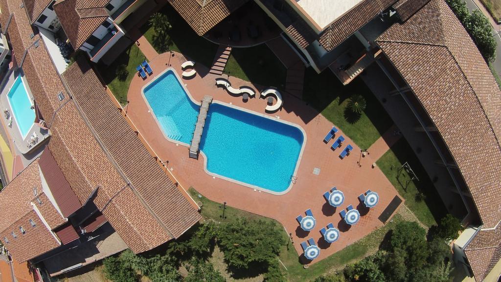 Hotel La Ciaccia Валледорія Екстер'єр фото